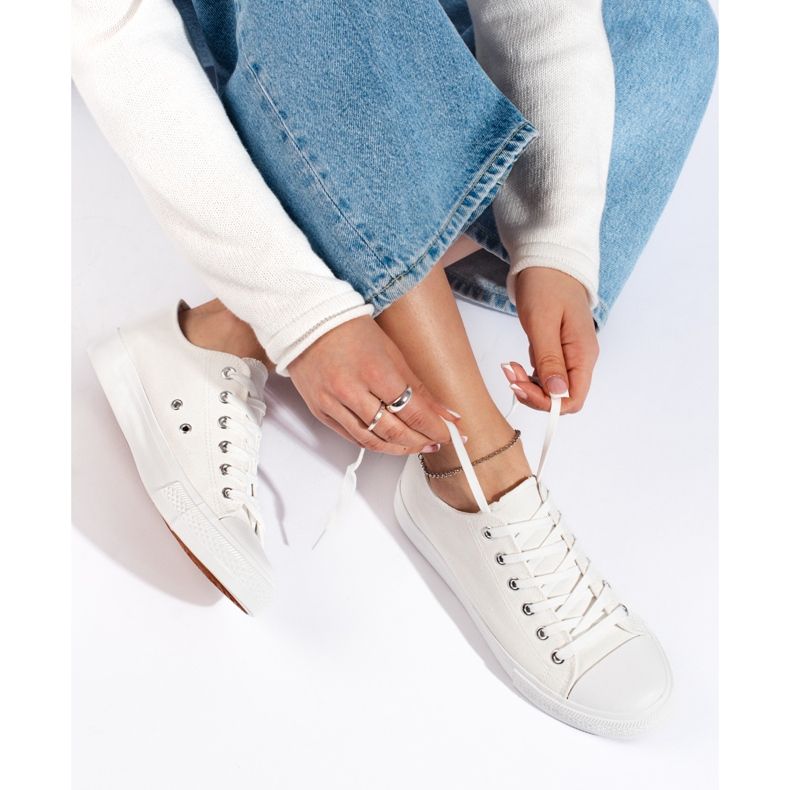 Baskets blanches classiques pour femmes Shelovet 1