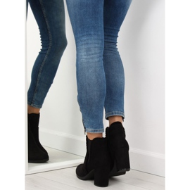 Bottes à talons hauts avec un volant m269p Noir le noir 2