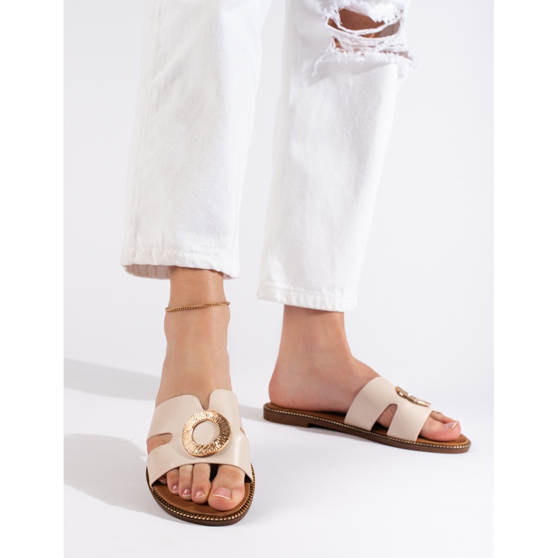 Claquettes plates femme beiges 2 Claquettes plates femme beiges 2