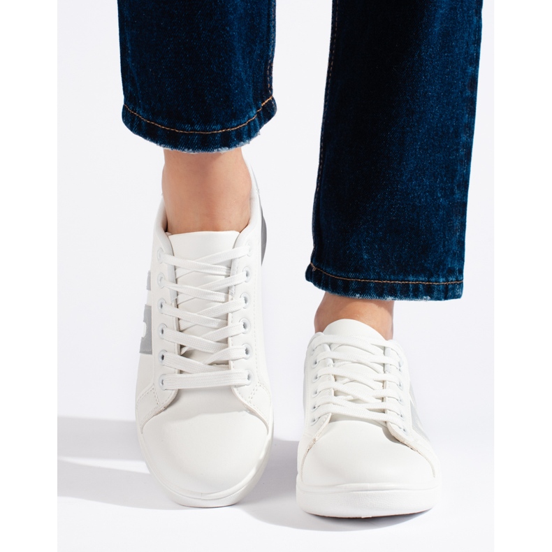 Baskets femme blanches et argentées 1