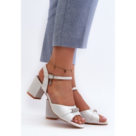Vinceza Sandales en cuir écologique pour femmes sur un talon haut avec des décorations Narhi argentées 2