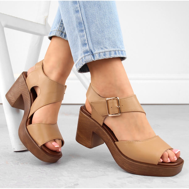 M. DASZYŃSKI Sandales pour femmes à talon haut et plateforme kamel M.Daszyński MR23117-1 beige 1