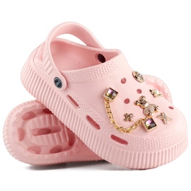 Tongs roses à semelle épaisse et décorations 1