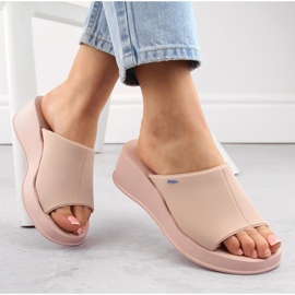 Chaussons compensés confortables parfumés nude pour femme Zaxy LL285083 beige 1