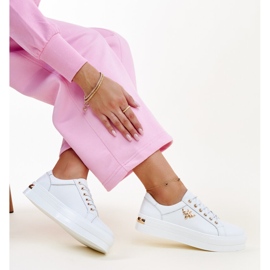 Baskets en cuir blanc à semelle épaisse Mikka 1