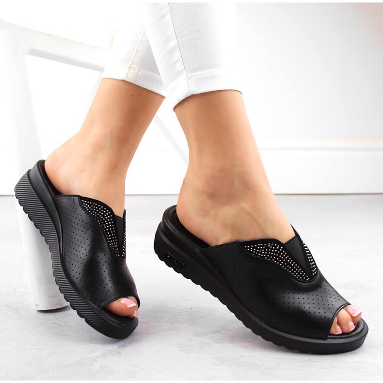 Sandales compensées femme en cuir noir Filippo DK6146 le noir 1