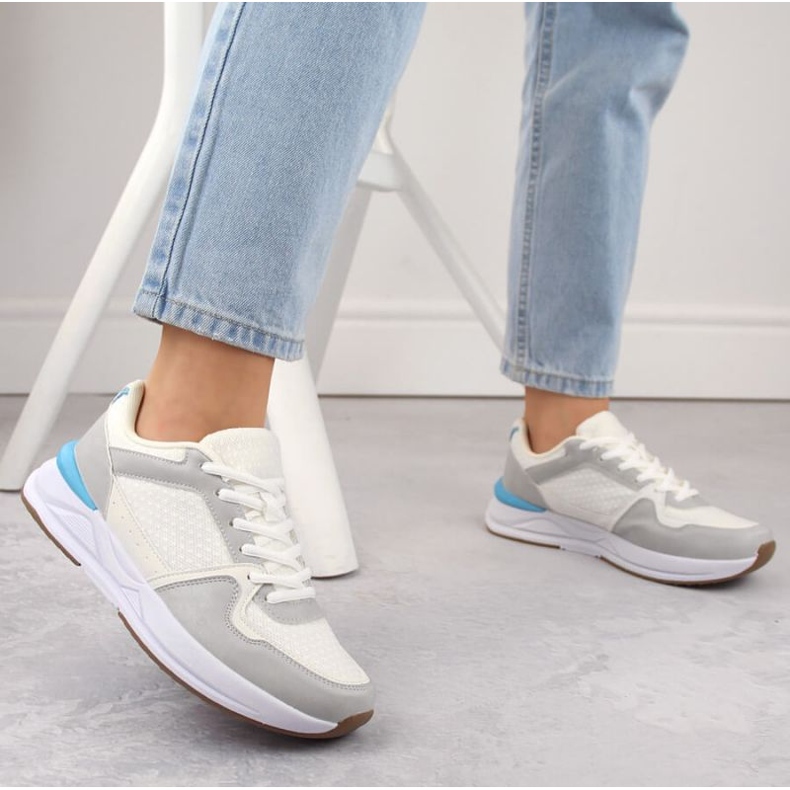 Chaussures de sport Atletico ATC458B, blanches 2 Chaussures de sport Atletico ATC458B, blanches 2