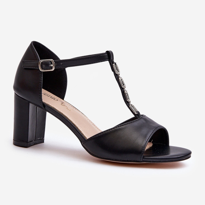 Sandales pour femmes à talon haut avec bride décorative, cuir écologique, noir Triavera 1