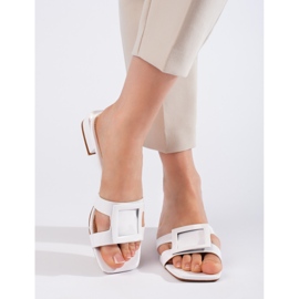 Tongs classiques blanches élégantes pour femmes 3