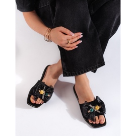Tongs classiques noires pour femmes 1