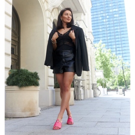 Tongs avec empiècement en cuir Antari rose 1