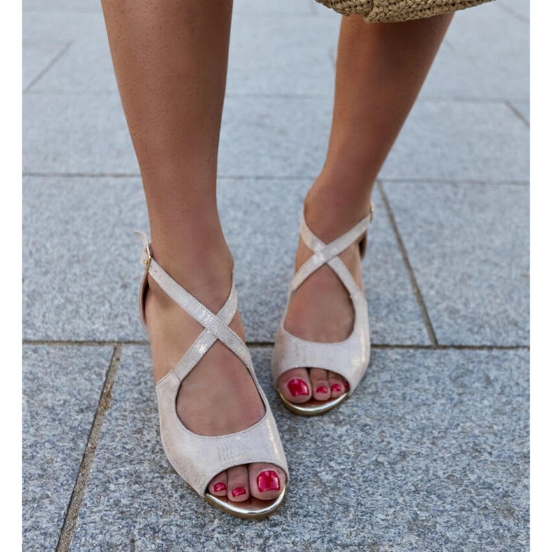 Sandales à talons hauts avec semelle intérieure Dahna en cuir beige 2