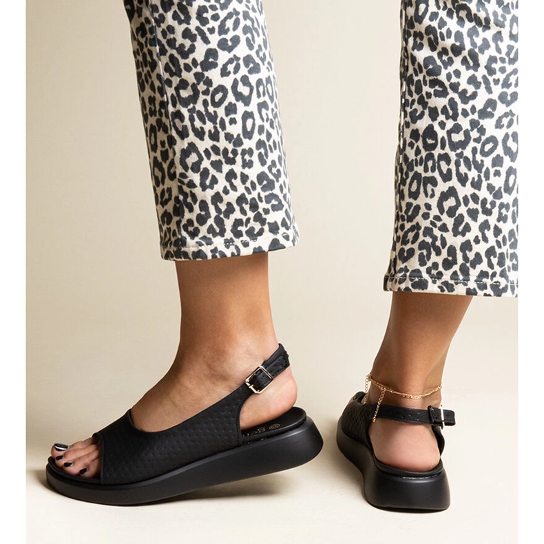 Sandales noires à semelle épaisse Hamond le noir 1