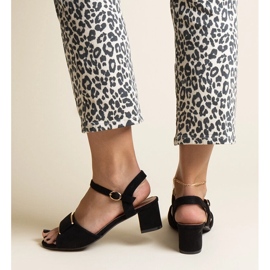 Sandales noires à talons bas de Frederica 2