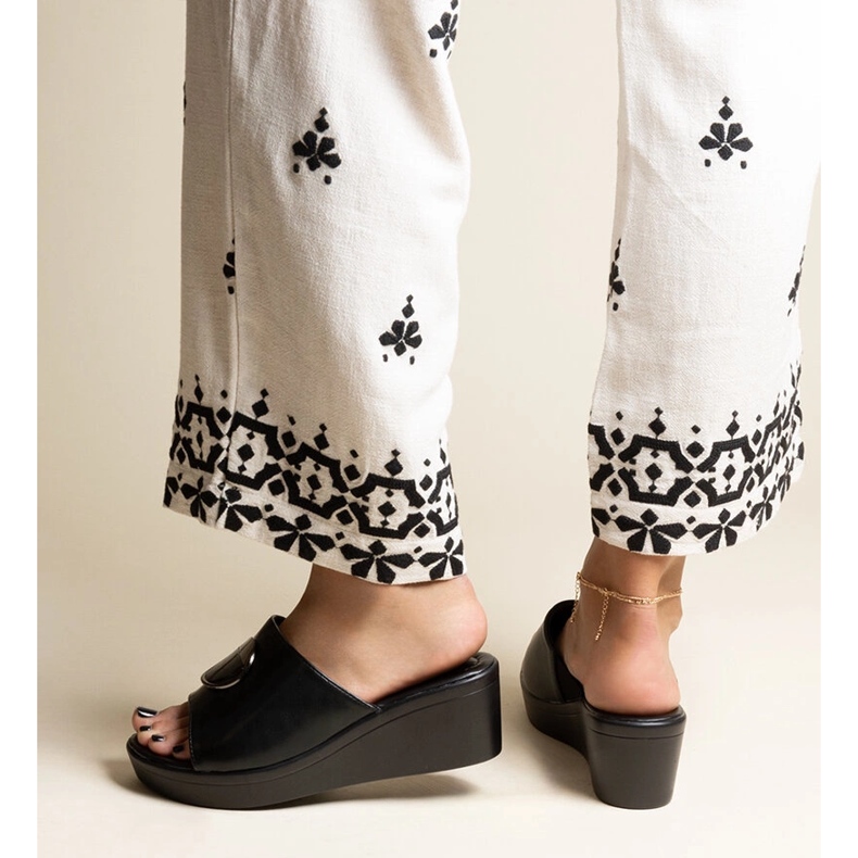 Mules compensées noires avec boucle Keirenh 2