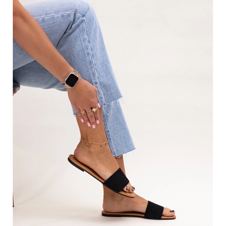 Claquettes Marika noires brodées 1