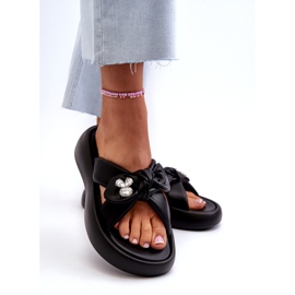 Tongs en cuir pour femmes sur la plateforme noir GOE NN2N4110 le noir 7