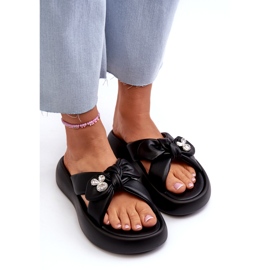 Tongs en cuir pour femmes sur la plateforme noir GOE NN2N4110 le noir 5