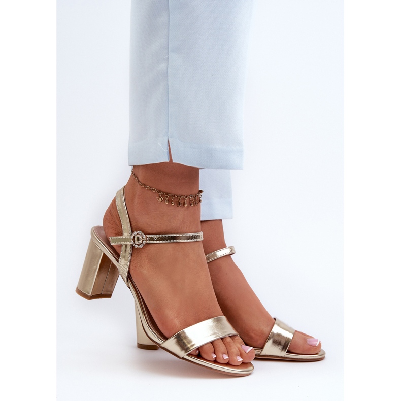 Sandales à talons hauts Glindra dorées d'or 2