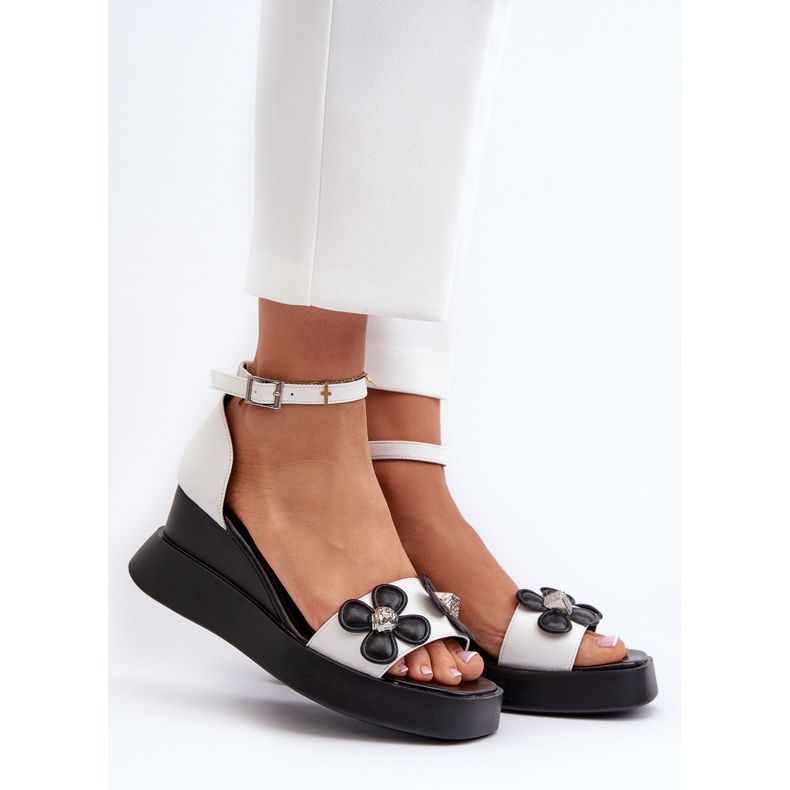 Sandales Pour Femmes Sur Plateforme Et Compensée Avec Fleurs, Blanc Foviana 2
