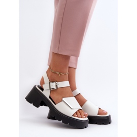 Sandales pour femmes en cuir écologique avec talons hauts et plateforme Vinceza 36257 Blanc 2