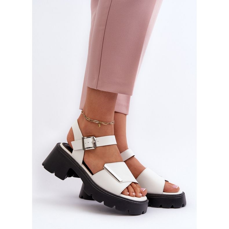 Sandales pour femmes en cuir écologique avec talons hauts et plateforme Vinceza 36257 Blanc 2