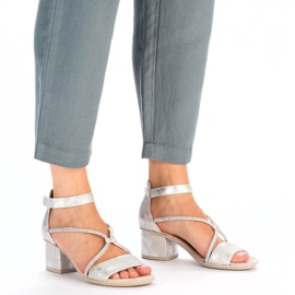 Sandales confortables à talons hauts pour femmes avec velcro, argent Rieker 64654-40 2