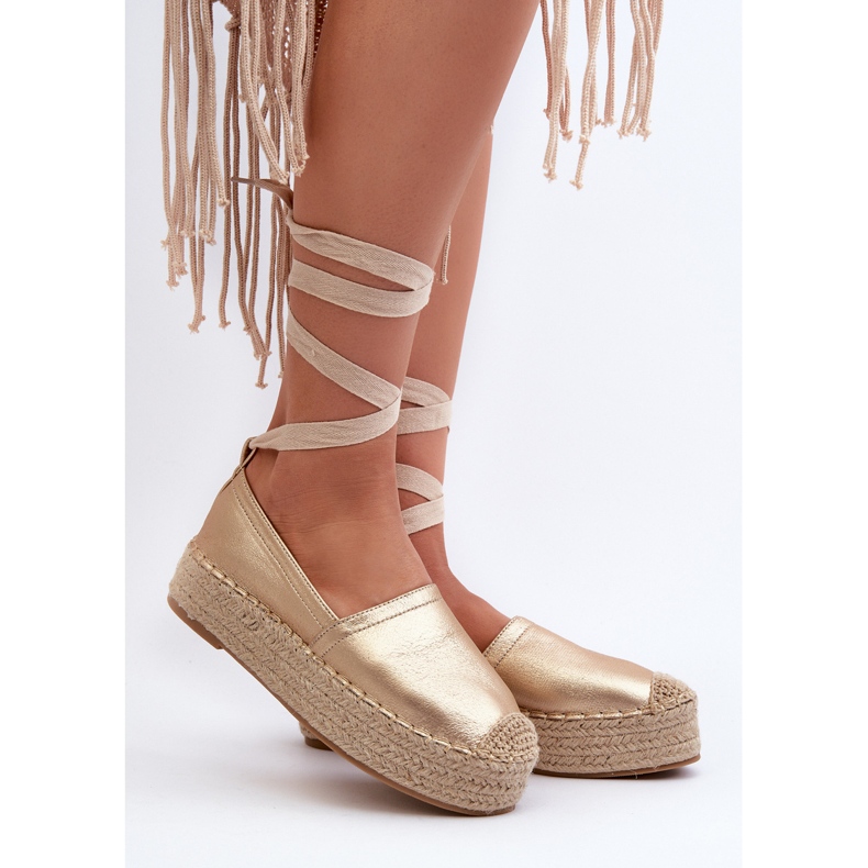 Espadrilles Pour Femmes Nouées Sur Une Plateforme Avec Tailesse Dorée Tressée d'or 2