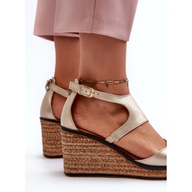 Sandales compensées en cuir pour femmes Maciejka 06657-25 Or d'or 5
