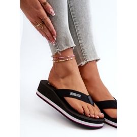 Tongs compensées pour femmes Big Star JJ274A332 Noir le noir 1