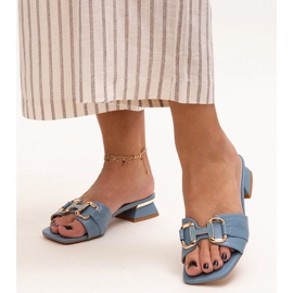 Tongs à talon bas avec boucle Luara décorative bleu 1