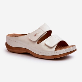 Tongs légères pour femmes en cuir écologique Argent Frellia 1