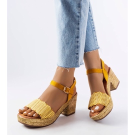 Sandales à talons hauts Portland jaunes 1