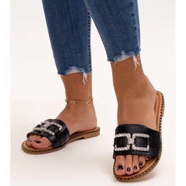 Tongs noires avec boucle décorative par Rochaela le noir 1