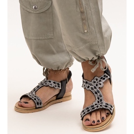 Les sandales noires brillantes de Shahida le noir 1