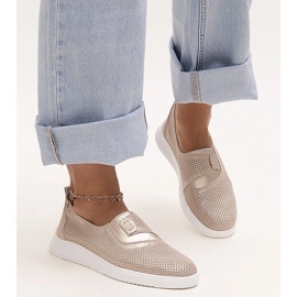 Baskets Ethels en cuir perforé doré 1