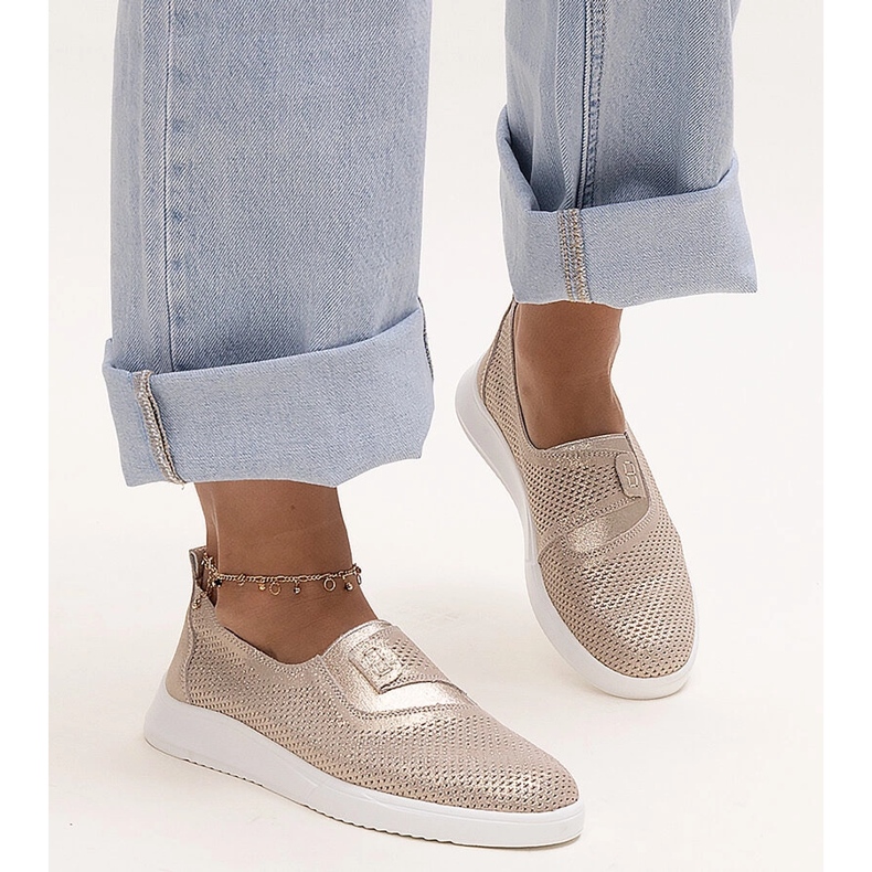 Baskets Ethels en cuir perforé doré d'or 1