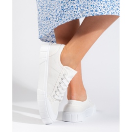 Baskets blanches confortables pour femmes 2