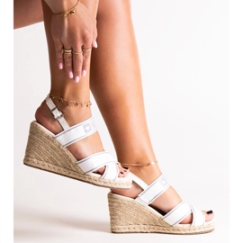 Sandales compensées blanches Big Star LL274882 1