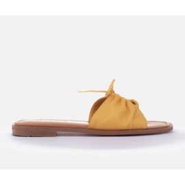 Marco Shoes Tongs avec liens jaune 8