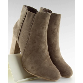 Bottes isolées à talons beige kaki 1 Bottes isolées à talons beige kaki 1