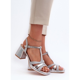 Sandales à talons hauts pour femmes en cuir écologique Argent Lyana 2