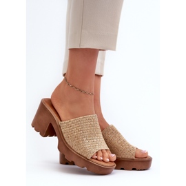 Tongs pour femmes Titantha beiges à talons hauts tressés 2