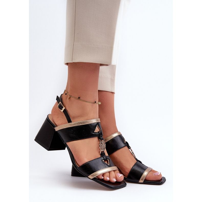 Sandales élégantes en cuir sur bloc Laura Messi 2768 Noir 1