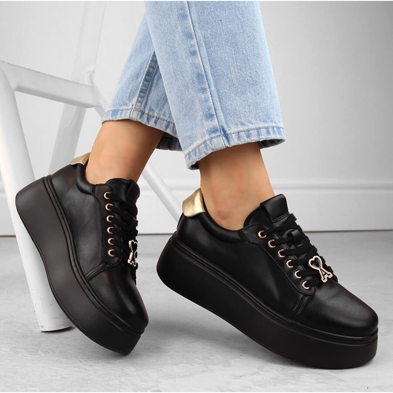 Chaussures en cuir pour femmes sur plateforme noire, Vinceza 66700 le noir 1