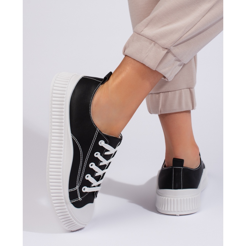 Baskets noires pour femmes en cuir écologique le noir 1