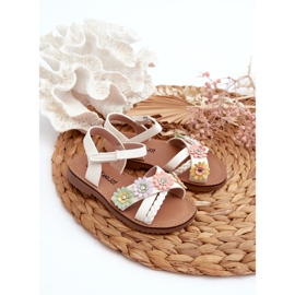 Sandales enfants avec fermeture velcro et fleurs, blanc Netalee blanche 4