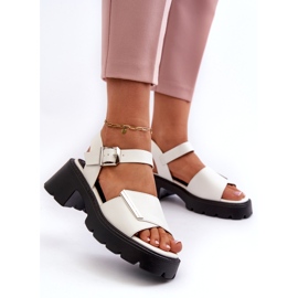 Sandales féminines avec écos-cuir aux talons hauts et plate-forme blanche Vinceza 36257 1