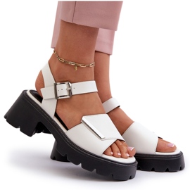 Sandales féminines avec écos-cuir aux talons hauts et plate-forme blanche Vinceza 36257 4