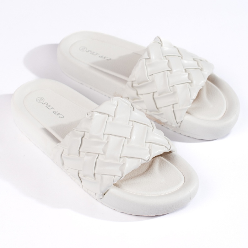 Chaussons femme tressés blancs 1